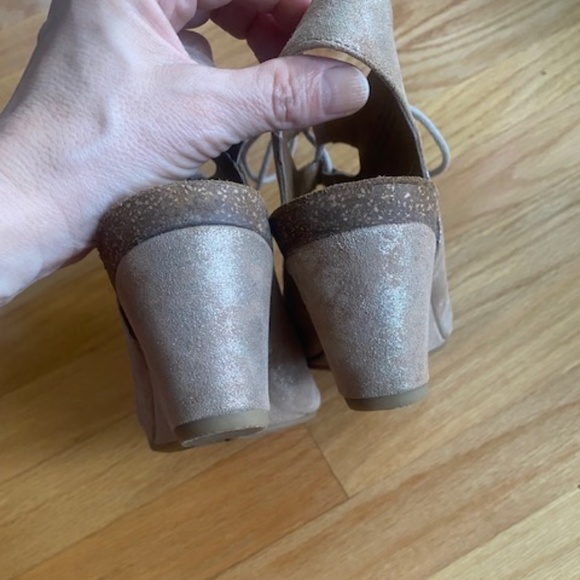 Sofft Metallic Leather Lace Up Wedge Sandals - Picture 3 of 7